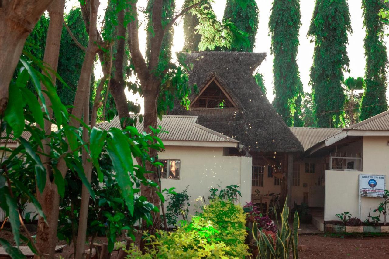The Secret Garden Hotel Moshi Exterior foto